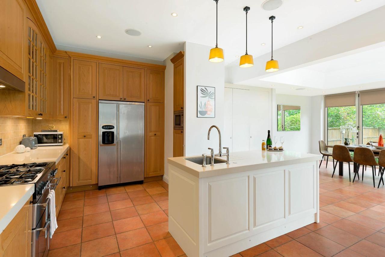 Beautiful Regents Park Apartment ลอนดอน ภายนอก รูปภาพ